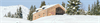 ein mit Schnee bedecktes Haus
